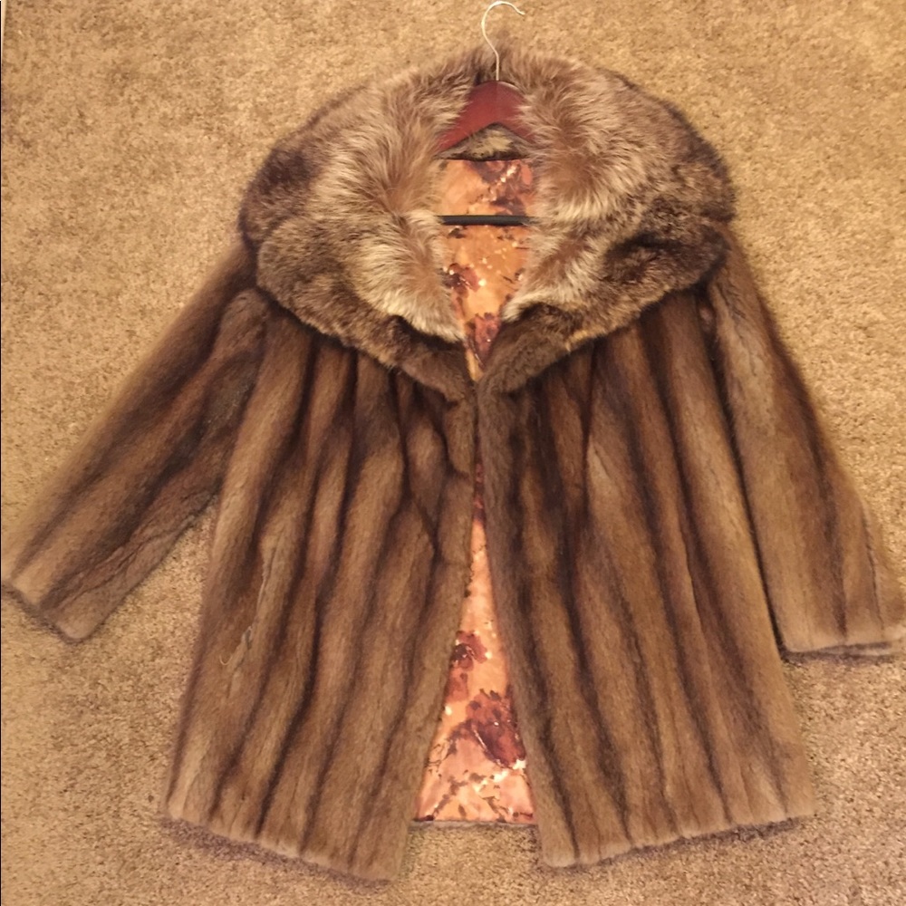 Beautiful Real Beaver Coat W/ Thick Beaver Collar